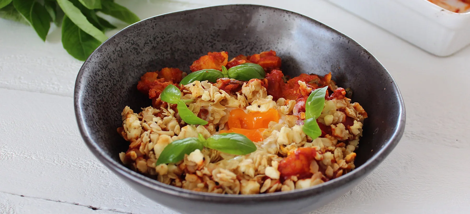 Pumpkin and Sweet Tomato Shakshuka Gratin